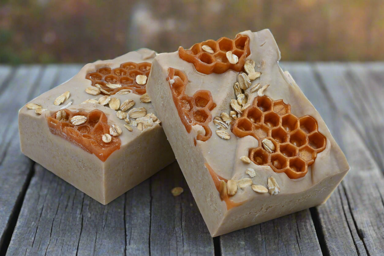 Natural Goat Milk Soap | Bee's Wax , Oatmeal, Milk & Honey | Cold Process Artisan Bar