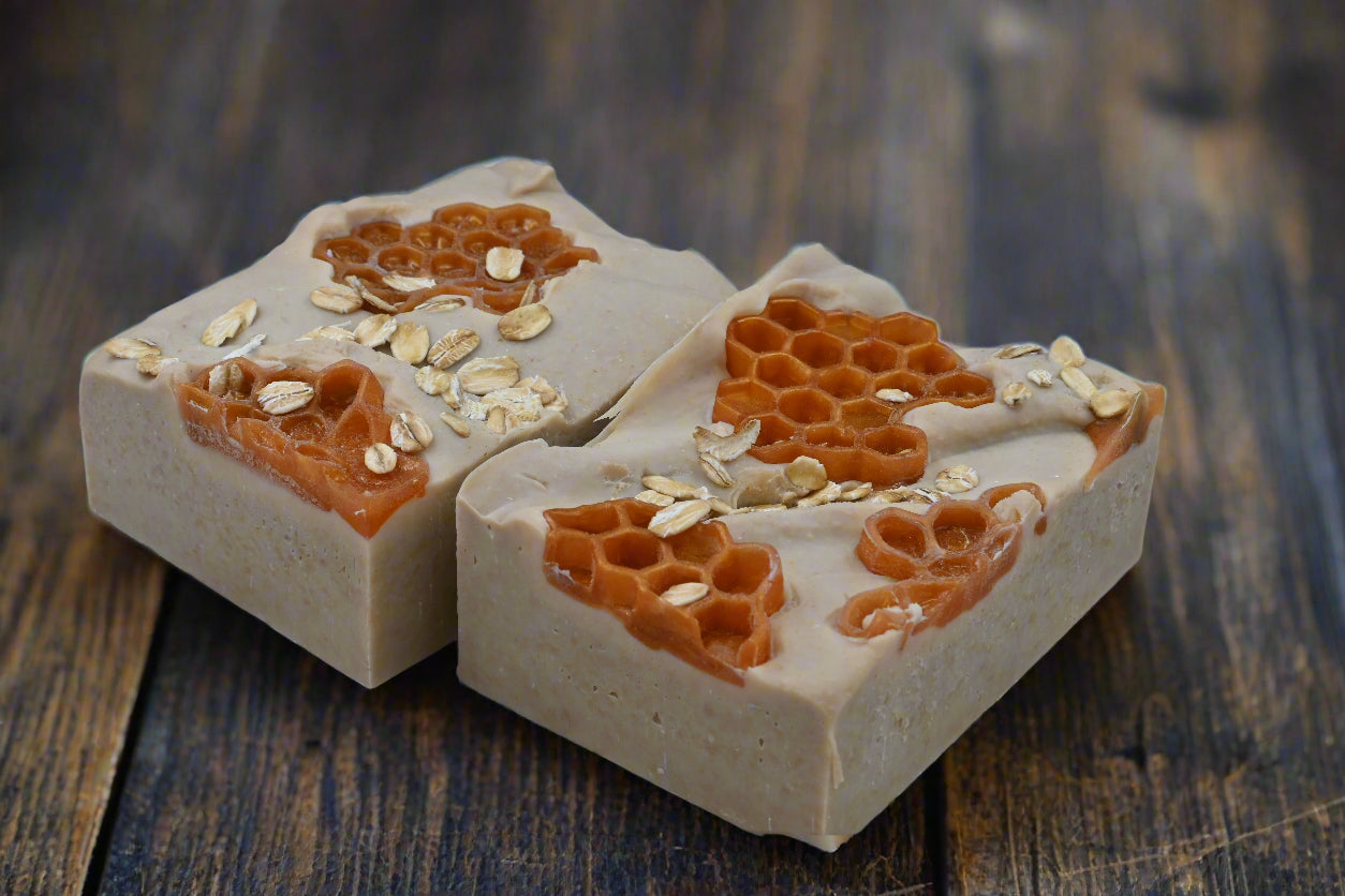 Natural Goat Milk Soap | Bee's Wax , Oatmeal, Milk & Honey | Cold Process Artisan Bar