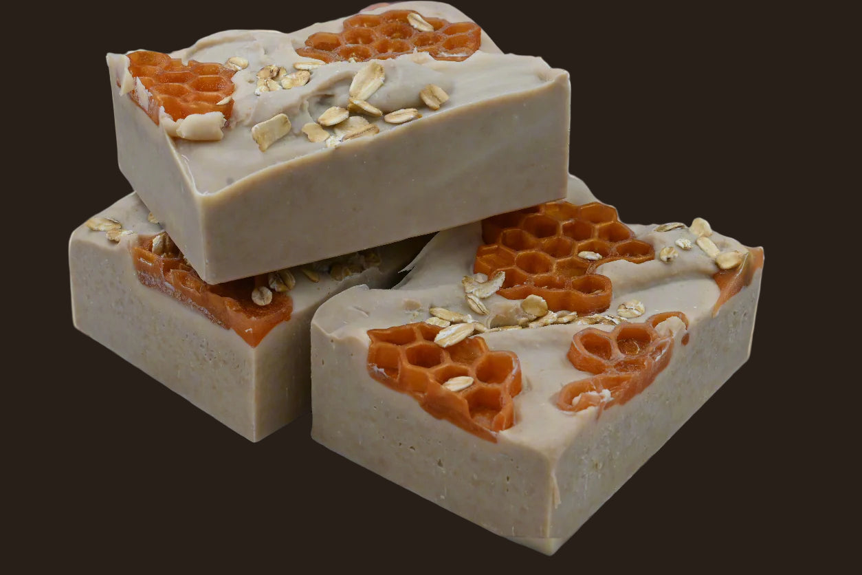 Natural Goat Milk Soap | Bee's Wax , Oatmeal, Milk & Honey | Cold Process Artisan Bar