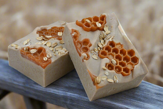 Natural Goat Milk Soap | Bee's Wax , Oatmeal, Milk & Honey | Cold Process Artisan Bar